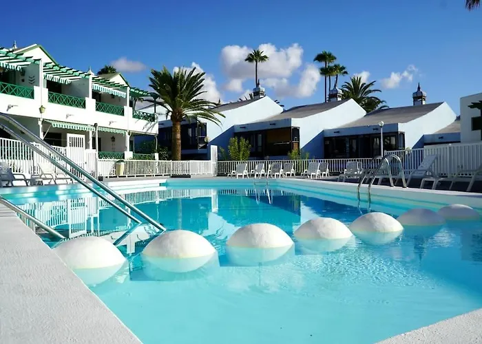 Sunshine, Pool & * San Bartolomé