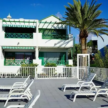 Sunshine, Pool & Apartamento San Bartolomé